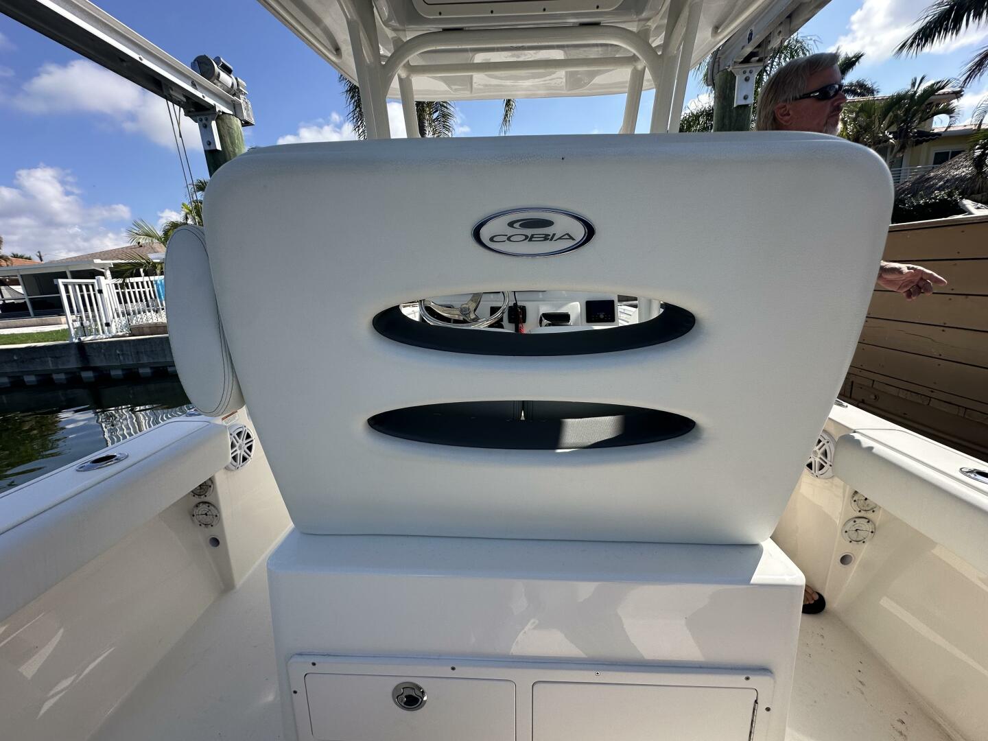 Slide: The Image of Cobia 220 CC 2023 - 4684603