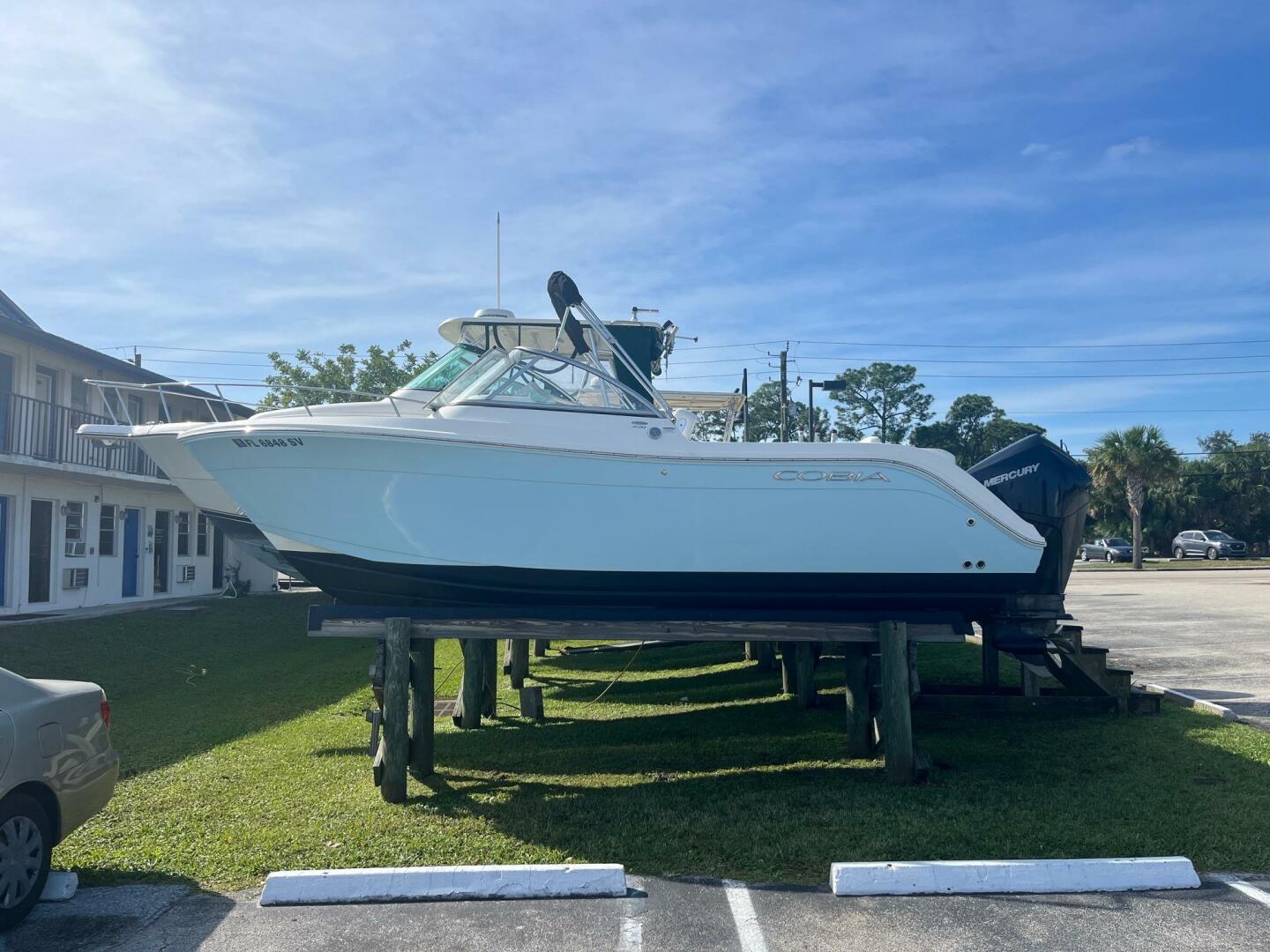 Slide: The Image of Cobia 220 Dual Console 2021 - 4856155