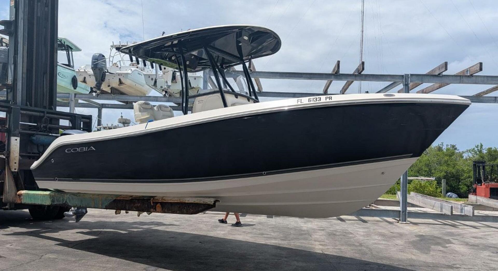 Slide: The Image of Cobia 237 Center Console 2014 - 5464523