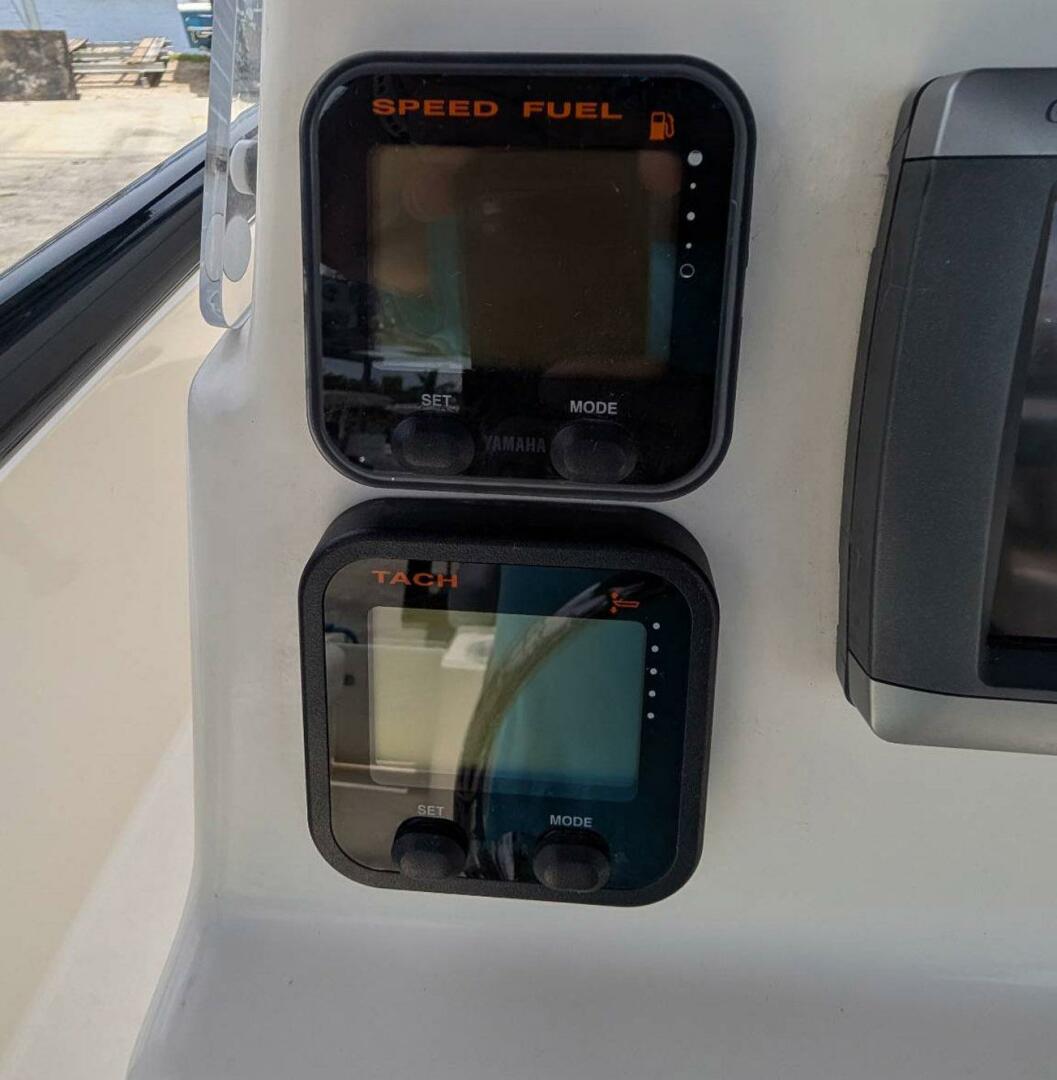 Slide: The Image of Cobia 237 Center Console 2014 - 5464538