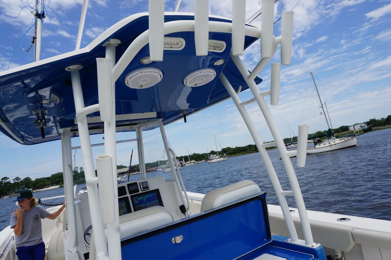 Slide: The Image of 2019 32 Cobia 320 CC SANTIAGO T Top (1) - 4411222