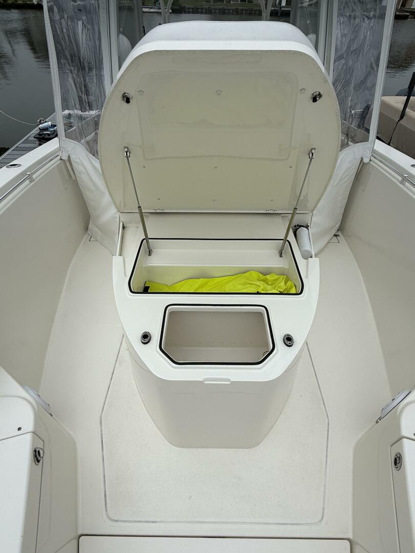 Slide: The Image of Cobia 35 2024 - 5342200