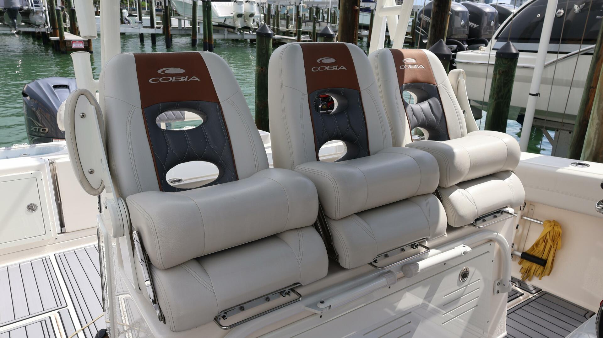 Slide: The Image of Cobia 350 CC 2020 - 5474754