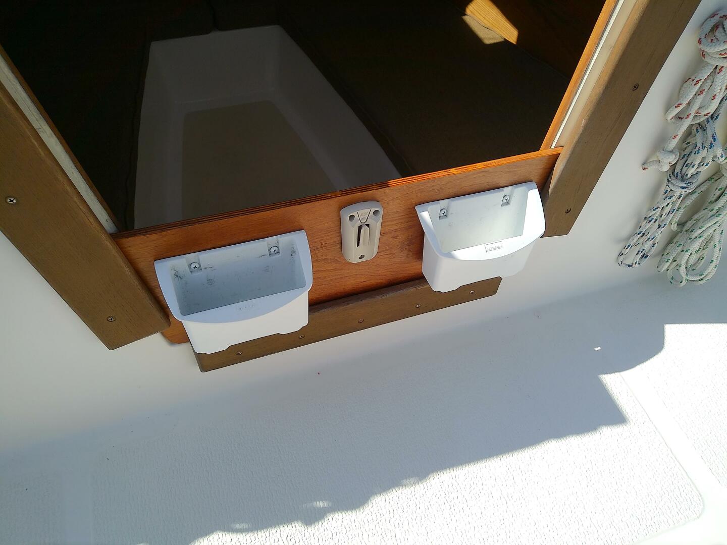 Slide: The Image of Com-Pac Sun Cat 2017 - 5059493