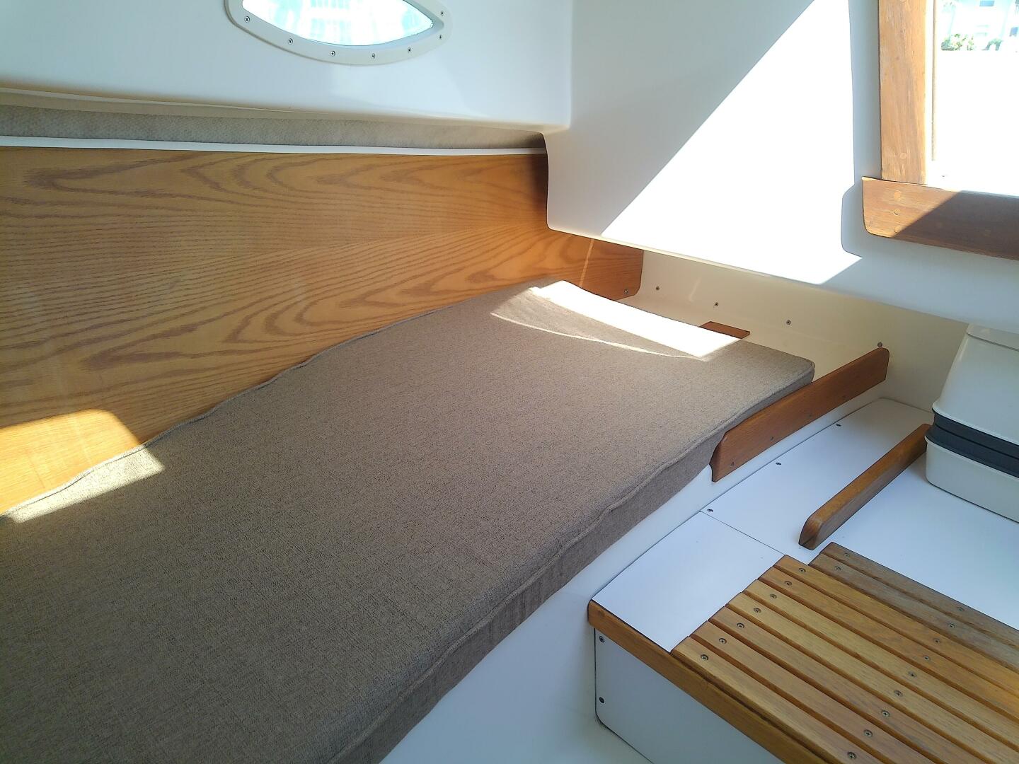 Slide: The Image of Com-Pac Sun Cat 2017 - 5059514