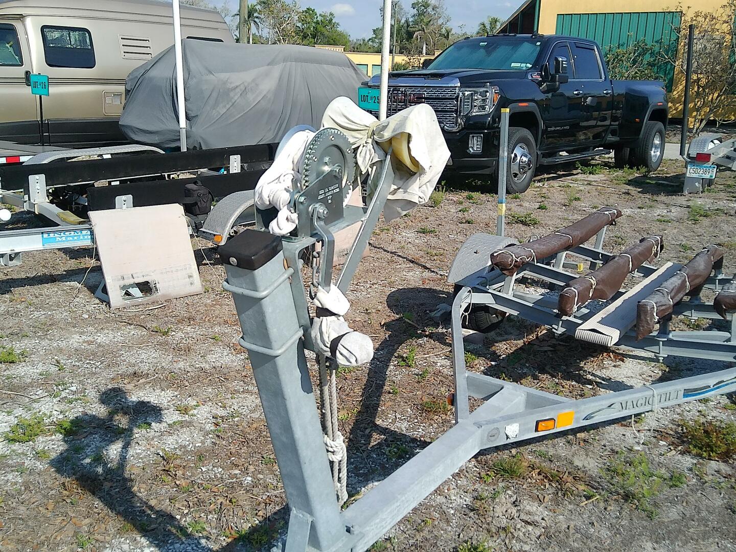 Slide: The Image of Com-Pac Sun Cat 2017 - 5059524