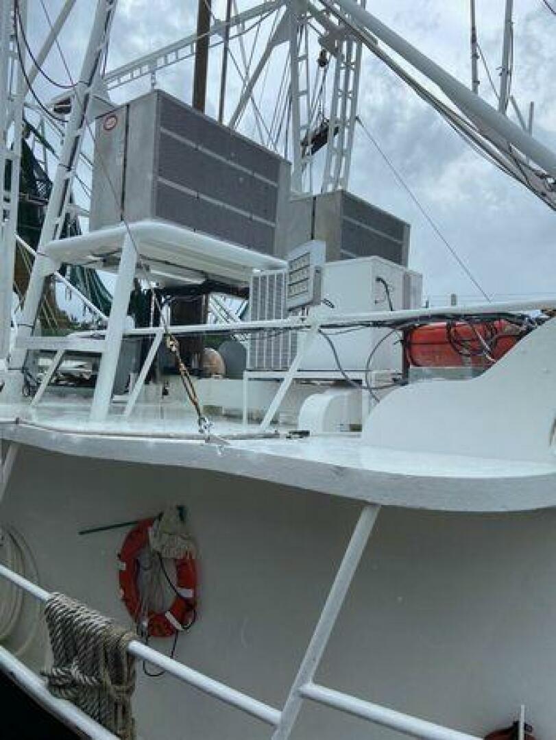 Slide: The Image of Commercial Trawler Freezer Shrimper 1984 - 3975482