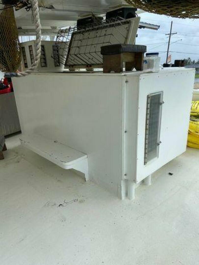 Slide: The Image of Commercial Trawler Freezer Shrimper 1984 - 3975488