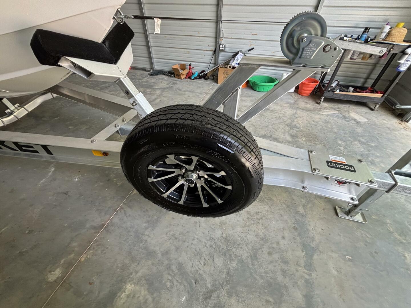 Slide: The Image of spare tire  - 5259530