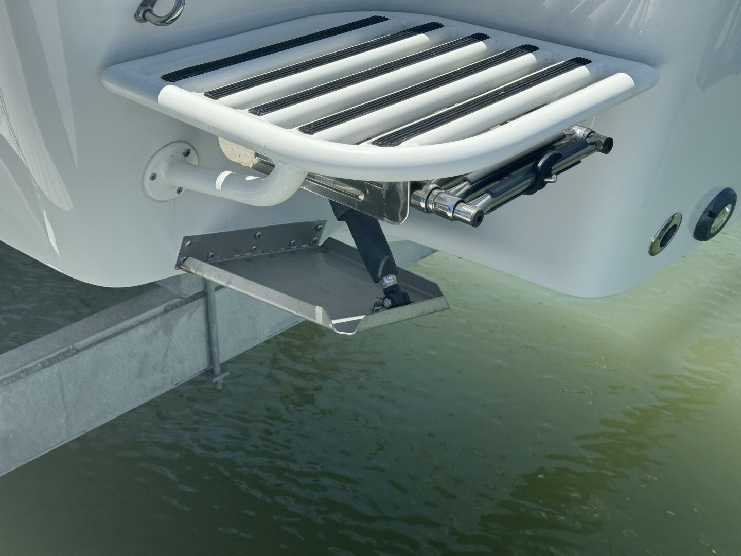 Slide: The Image of Conch 25 Bay 2022 - 4384528