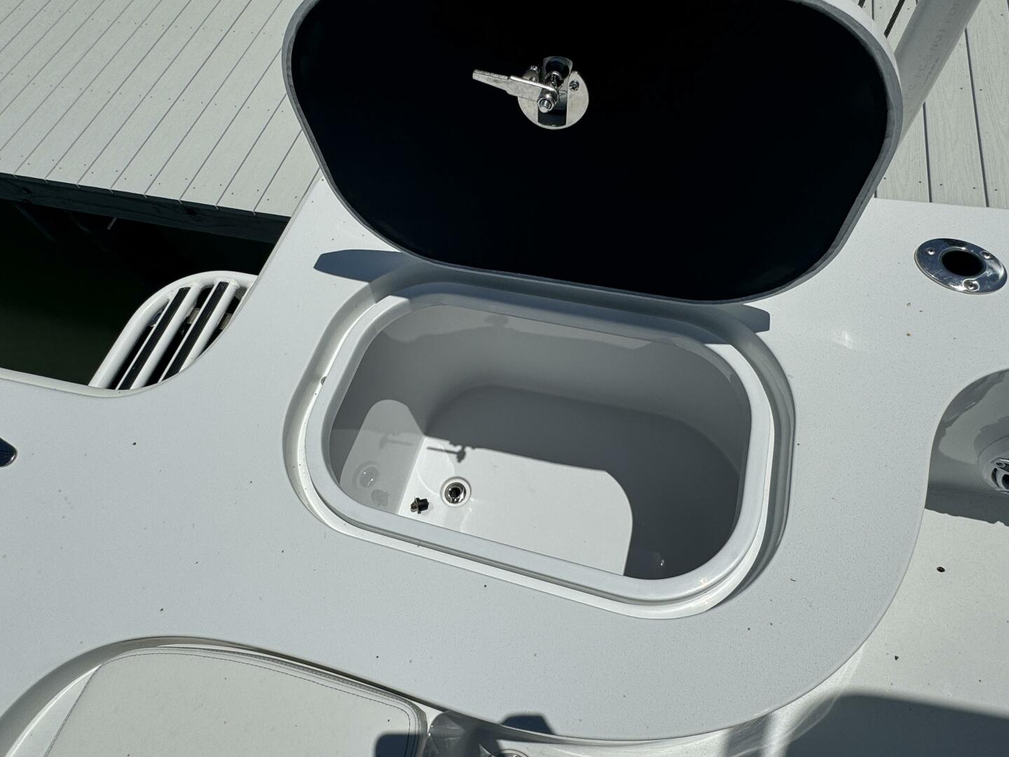 Slide: The Image of Conch 25 Bay 2022 - 4384536