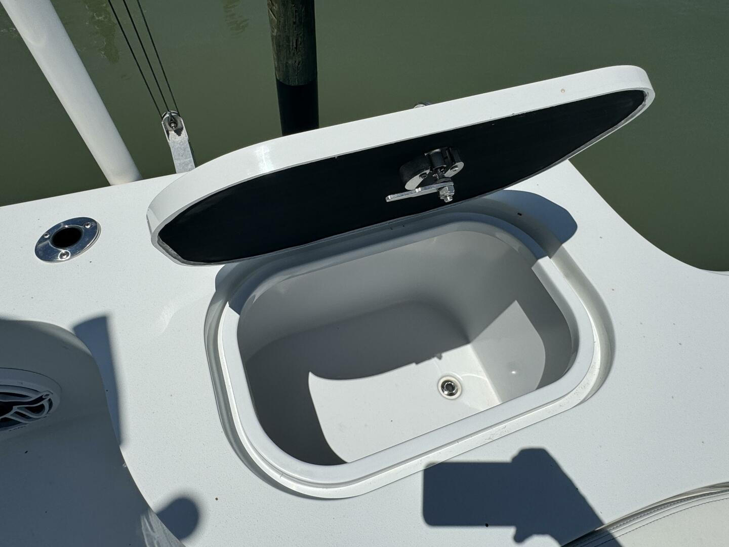 Slide: The Image of Conch 25 Bay 2022 - 4384538