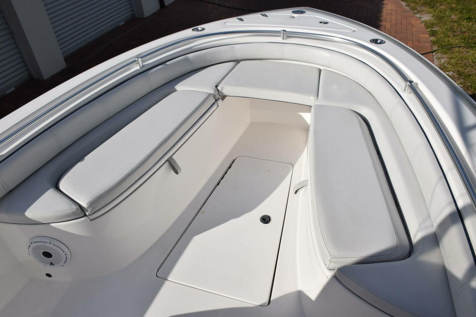Slide: The Image of Forward Seating with Inset Safety Rail   - 5107810