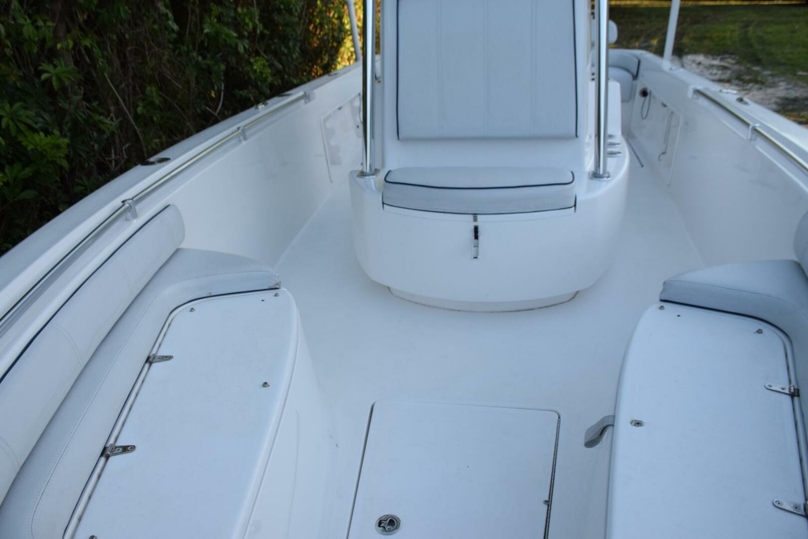 Slide: The Image of Forward Console Seat   - 5107811