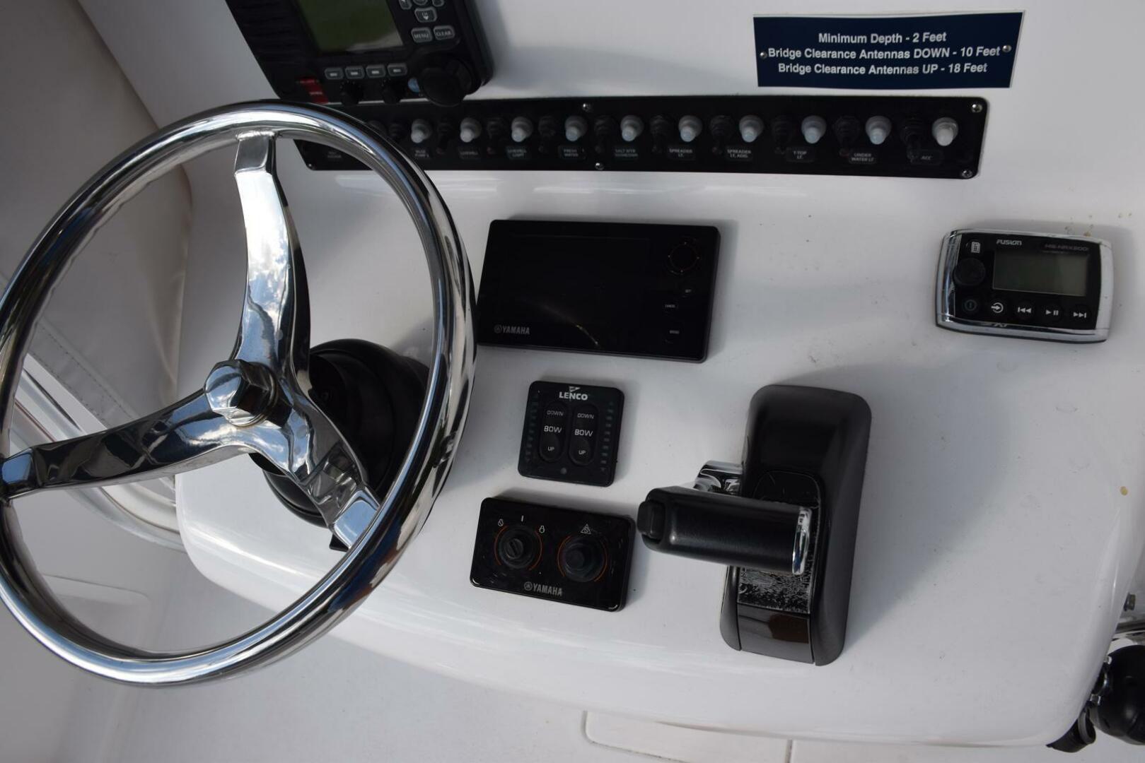 Slide: The Image of Yamaha Display Key Switch Control, Fusion Stereo, Tiltable Stainless Wheel, Lenco Trim Tabs   - 5107815