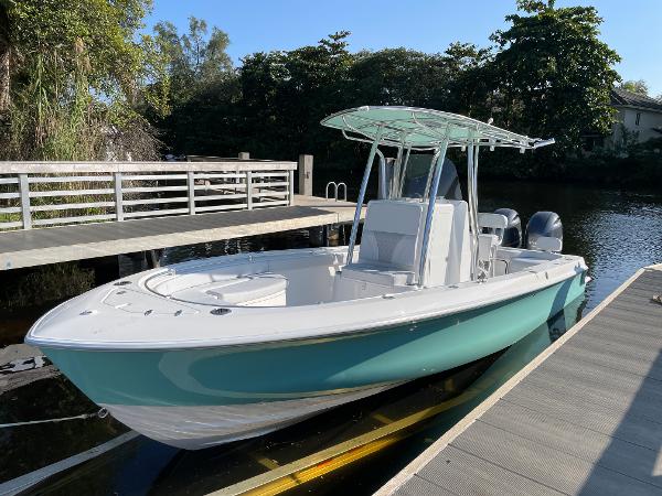 Slide: The Image of Contender 24 Sport Twin 150 2023 - 1