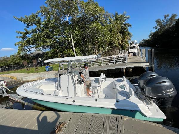 Slide: The Image of Contender 24 Sport Twin 150 2023 - 6