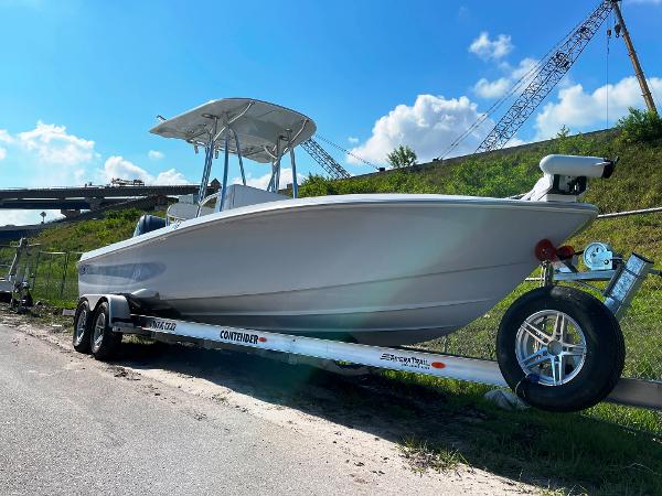 Slide: The Image of Contender 25 Bay 2023 - 1