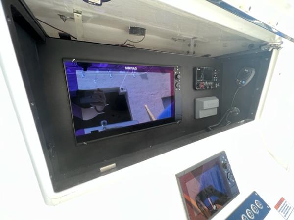Slide: The Image of Contender 28 T 2024 - 6