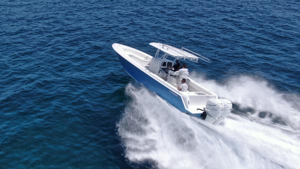Slide: The Image of Contender 32 ST 2023 - 7