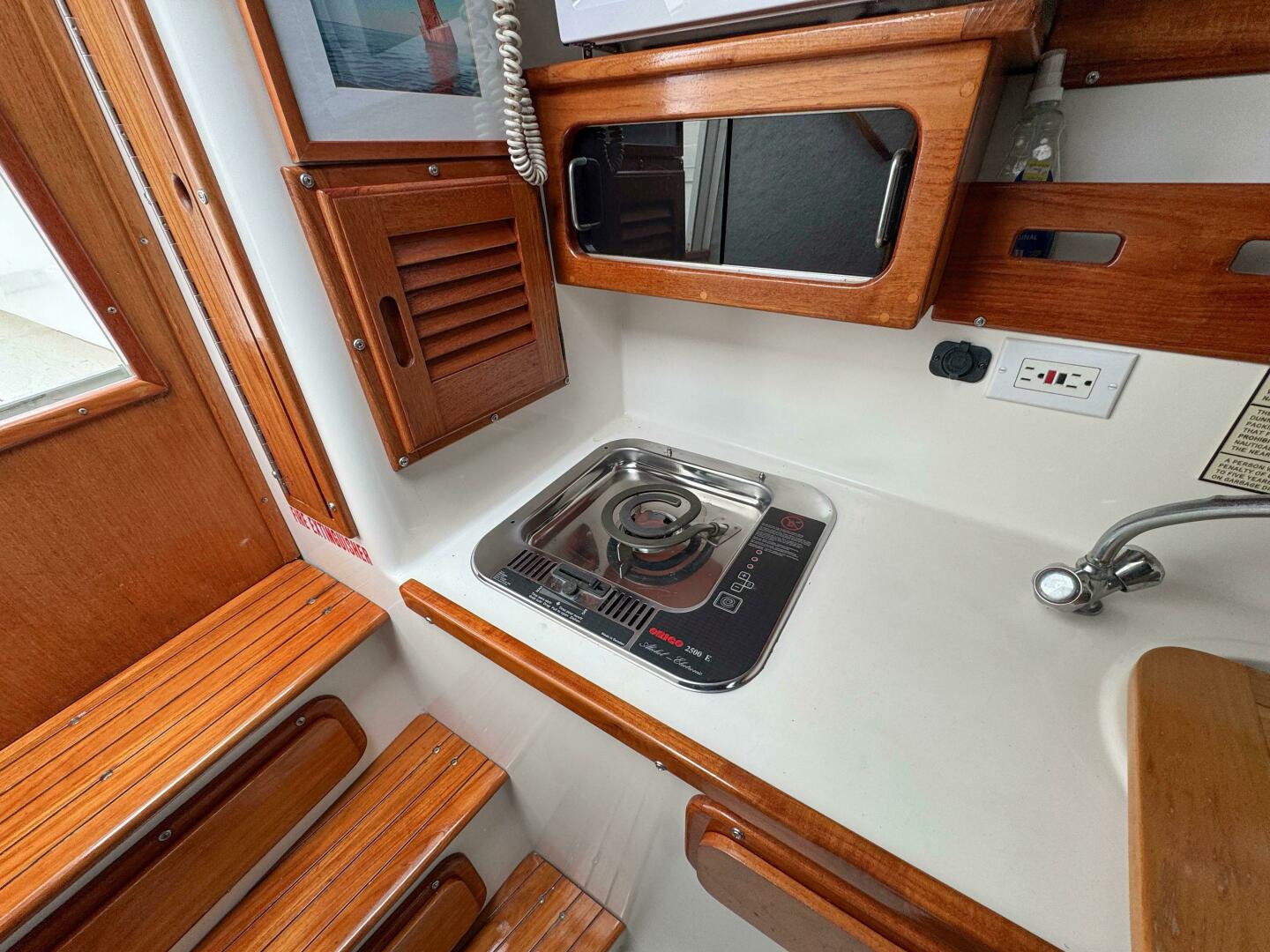 Slide: The Image of Contender 35 Side Console 1997 - 5106427