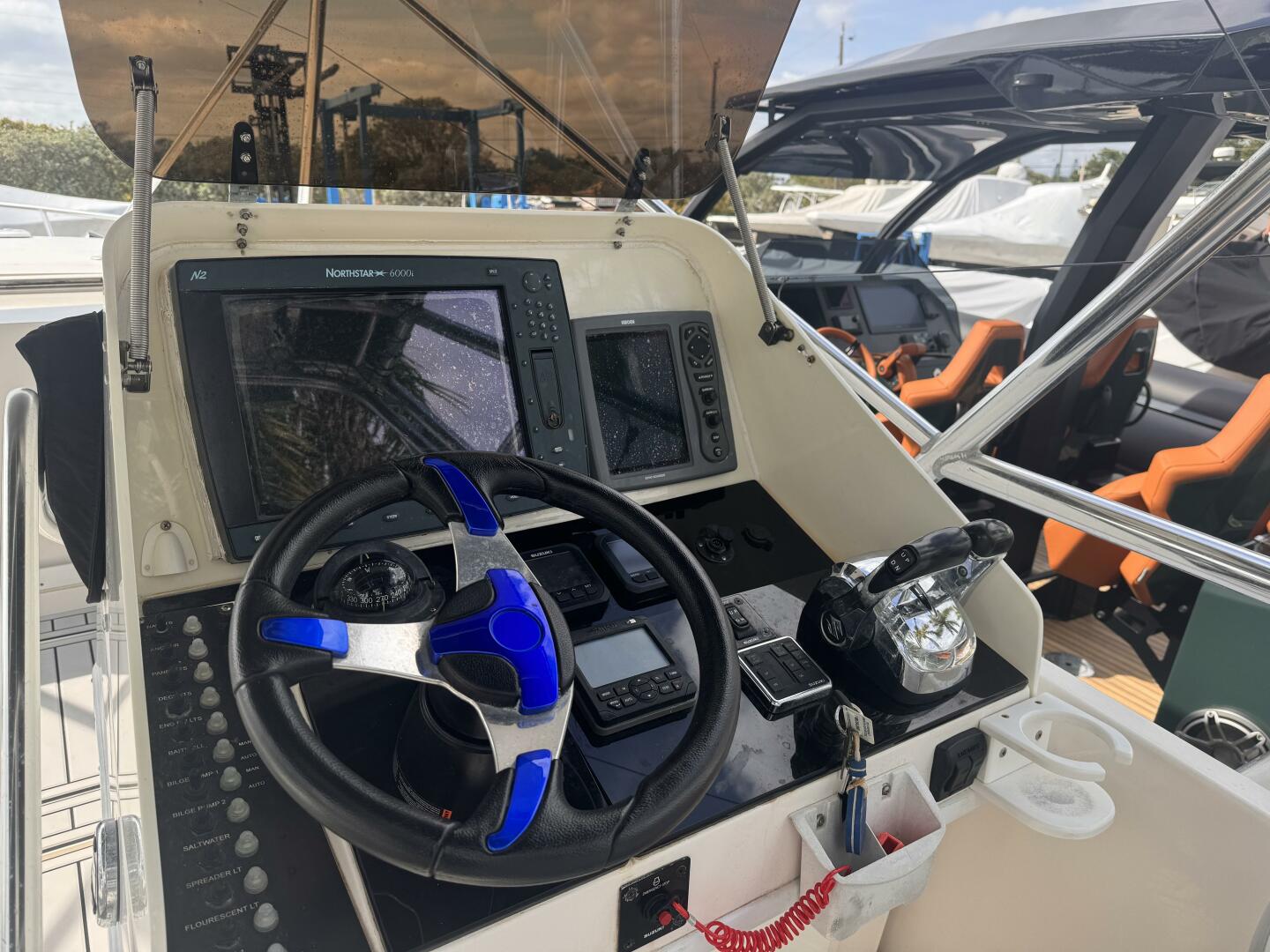 Slide: The Image of Contender 35 Side Console 2004 - 5060230