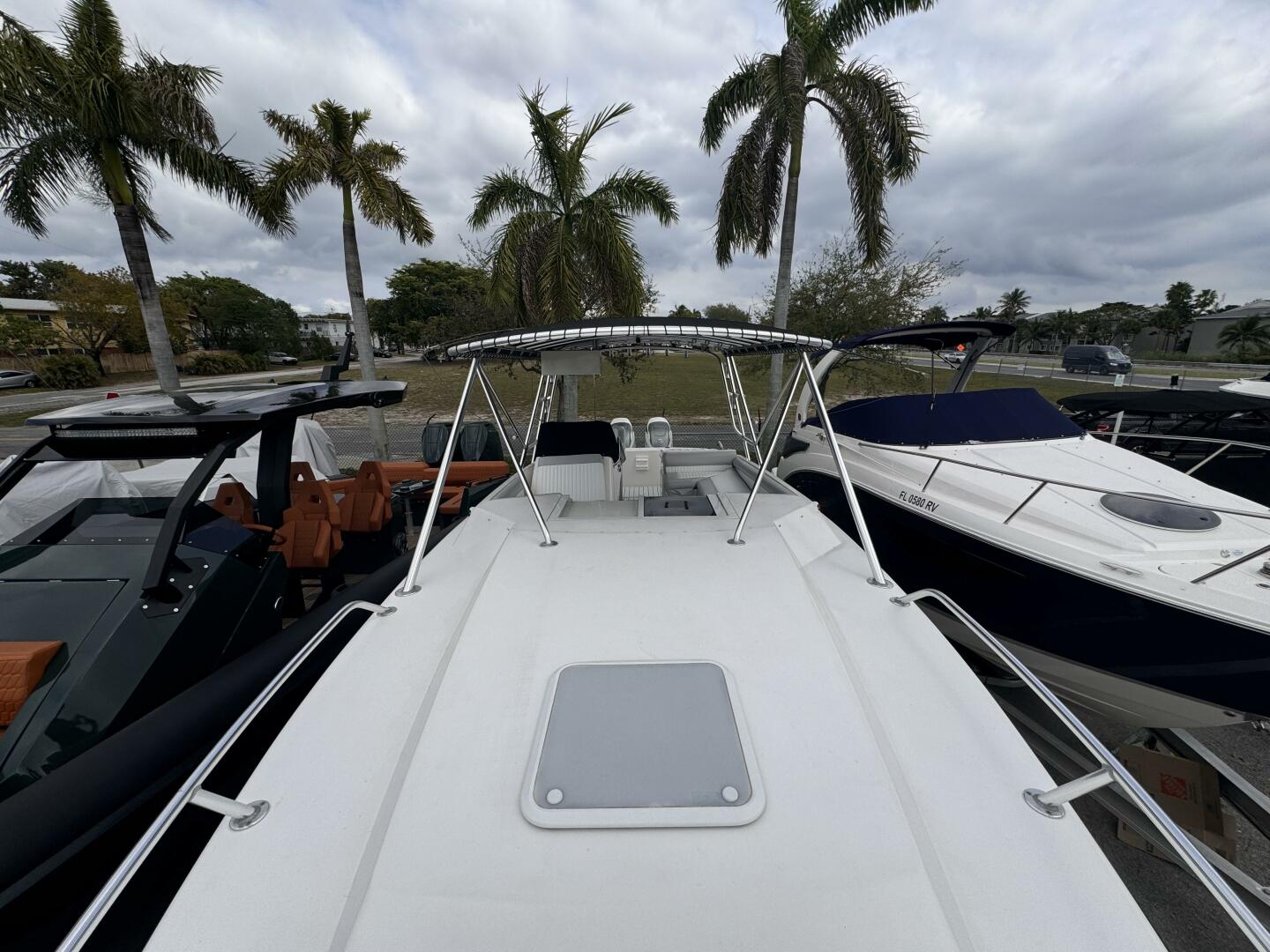 Slide: The Image of Contender 35 Side Console 2004 - 5060241