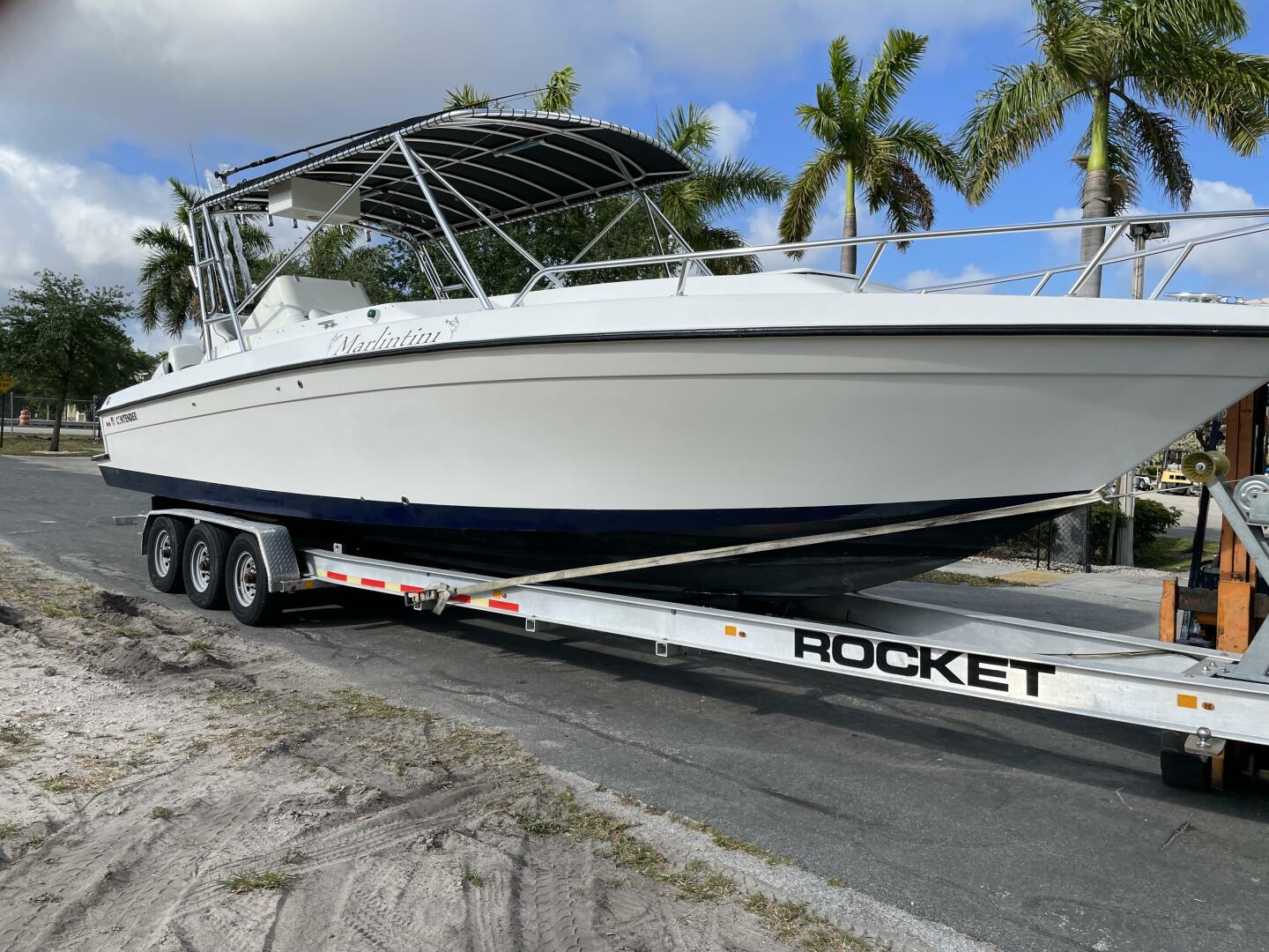 Slide: The Image of Contender 35 Side Console 2004 - 5060245