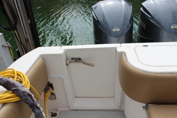 Slide: The Image of 2008 Contender 38 Express boat stern with Yamaha outboard motors. - 28