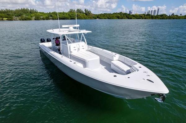 Slide: The Image of Contender 44 CB Dealer Demo 2023 - 1