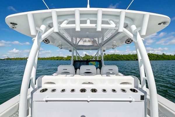 Slide: The Image of Contender 44 CB Dealer Demo 2023 - 10