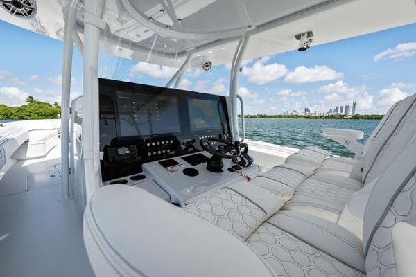 Slide: The Image of Contender 44 CB Dealer Demo 2023 - 8