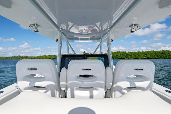 Slide: The Image of Contender 44 CB Dealer Demo 2023 - 9