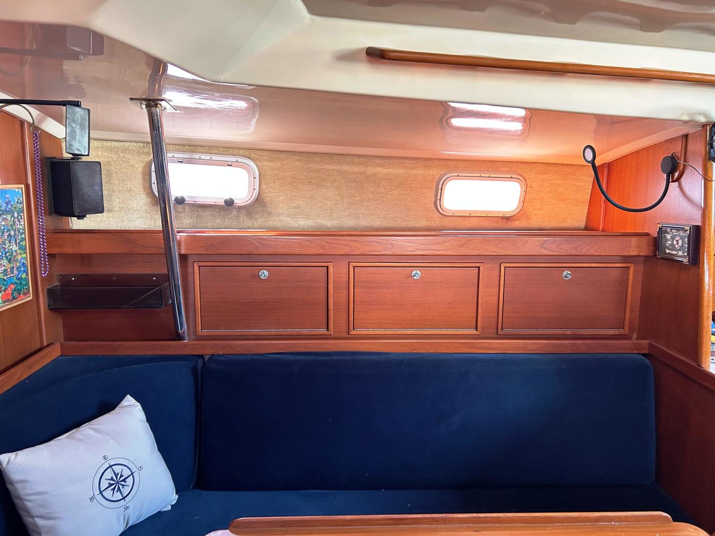 Slide: The Image of Salon, starboard side - 3517295