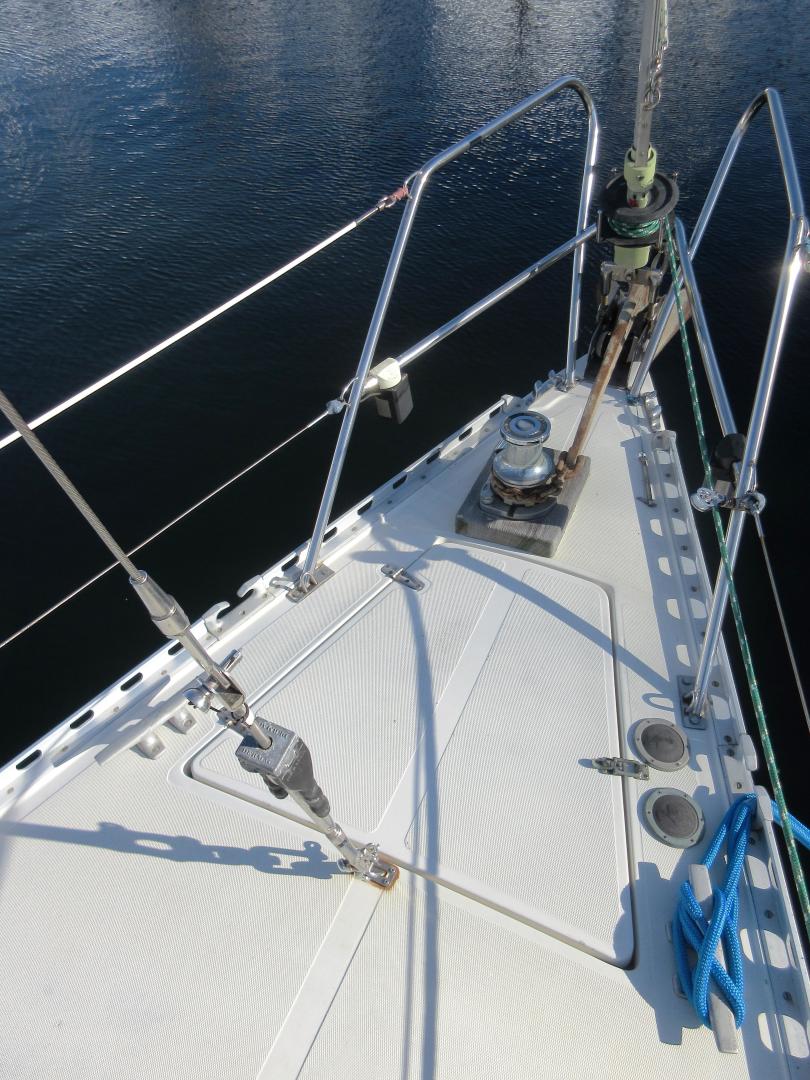 Slide: The Image of Foredeck & ground tackle - 3517172