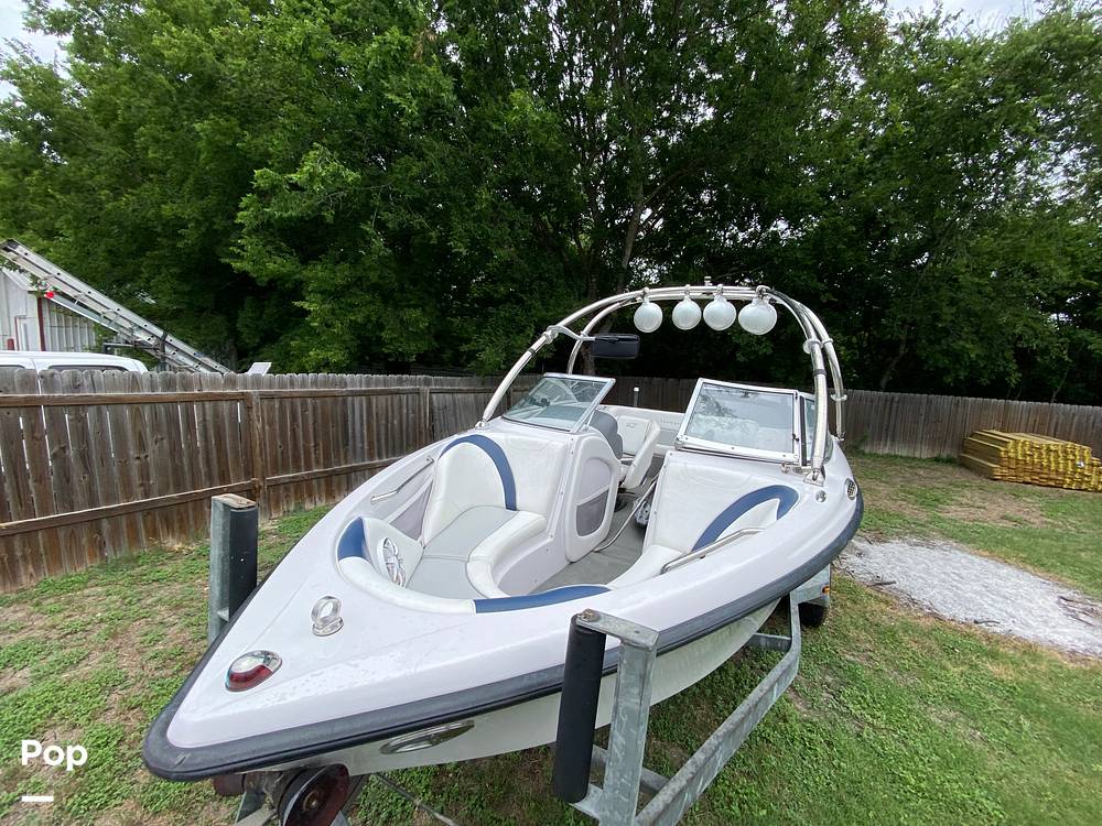 Slide: The Image of Correct Craft Air Nautique 226 TE 2007 - 15531273