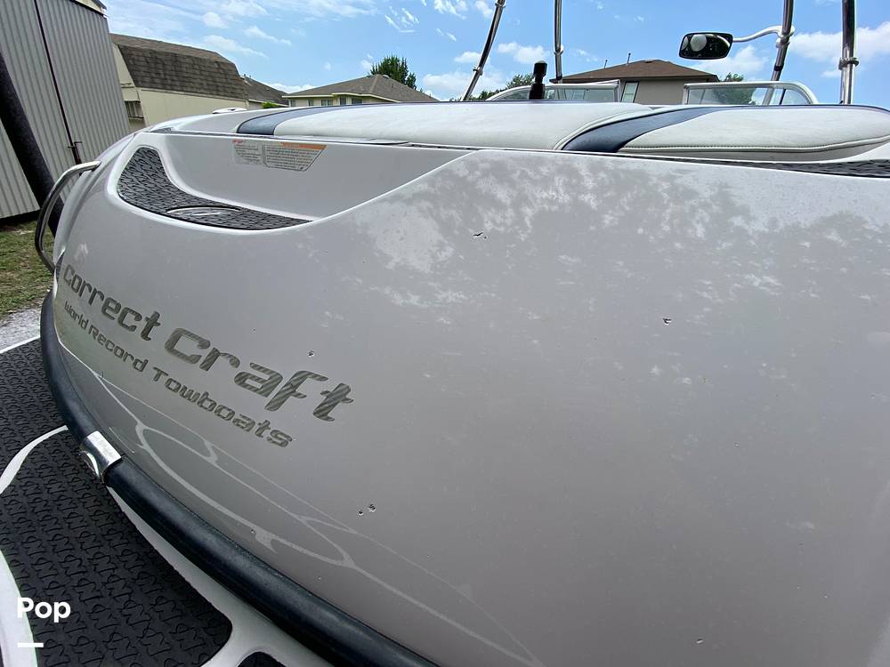 Slide: The Image of Correct Craft Air Nautique 226 TE 2007 - 15531277