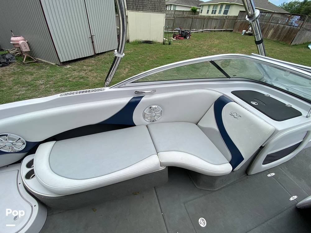 Slide: The Image of Correct Craft Air Nautique 226 TE 2007 - 15531288