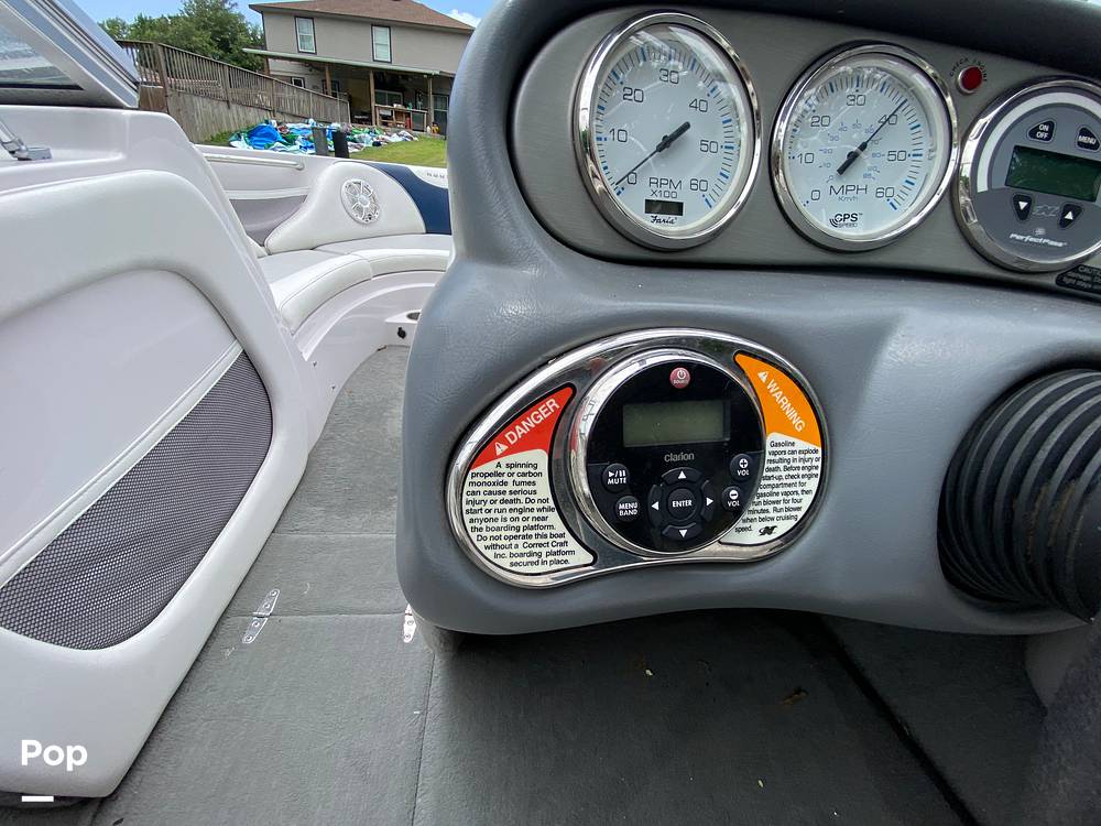 Slide: The Image of Correct Craft Air Nautique 226 TE 2007 - 15531305