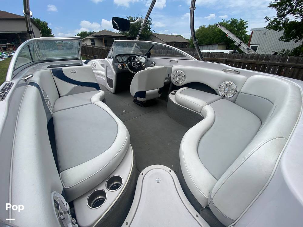 Slide: The Image of Correct Craft Air Nautique 226 TE 2007 - 15531314