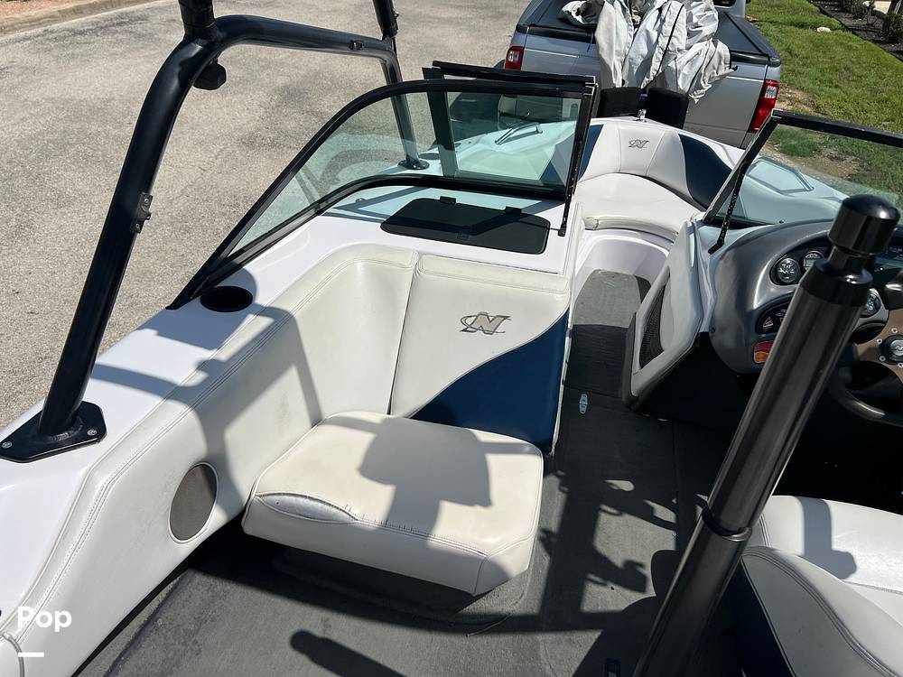 Slide: The Image of Correct Craft Pro Air Nautique 2001 - 15648065