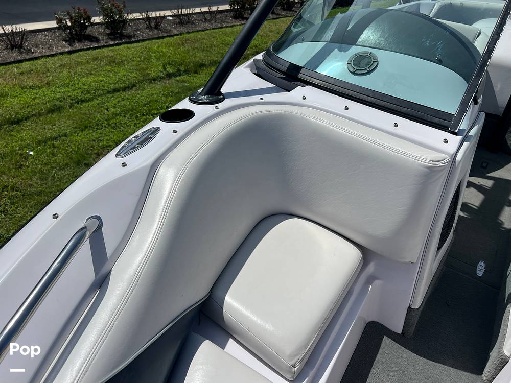 Slide: The Image of Correct Craft Pro Air Nautique 2001 - 15648067