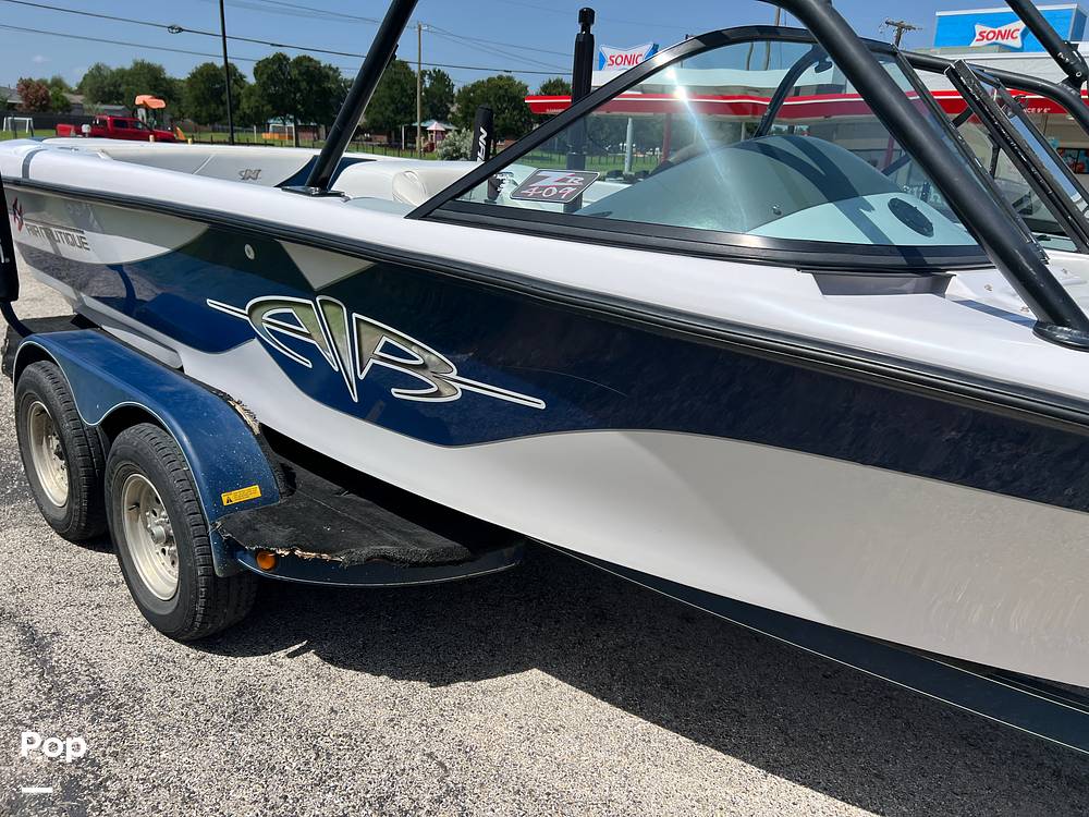 Slide: The Image of Correct Craft Pro Air Nautique 2001 - 15648099
