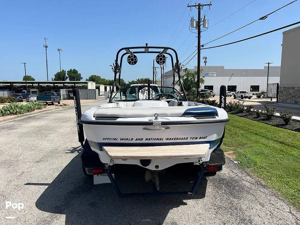 Slide: The Image of Correct Craft Pro Air Nautique 2001 - 15659353