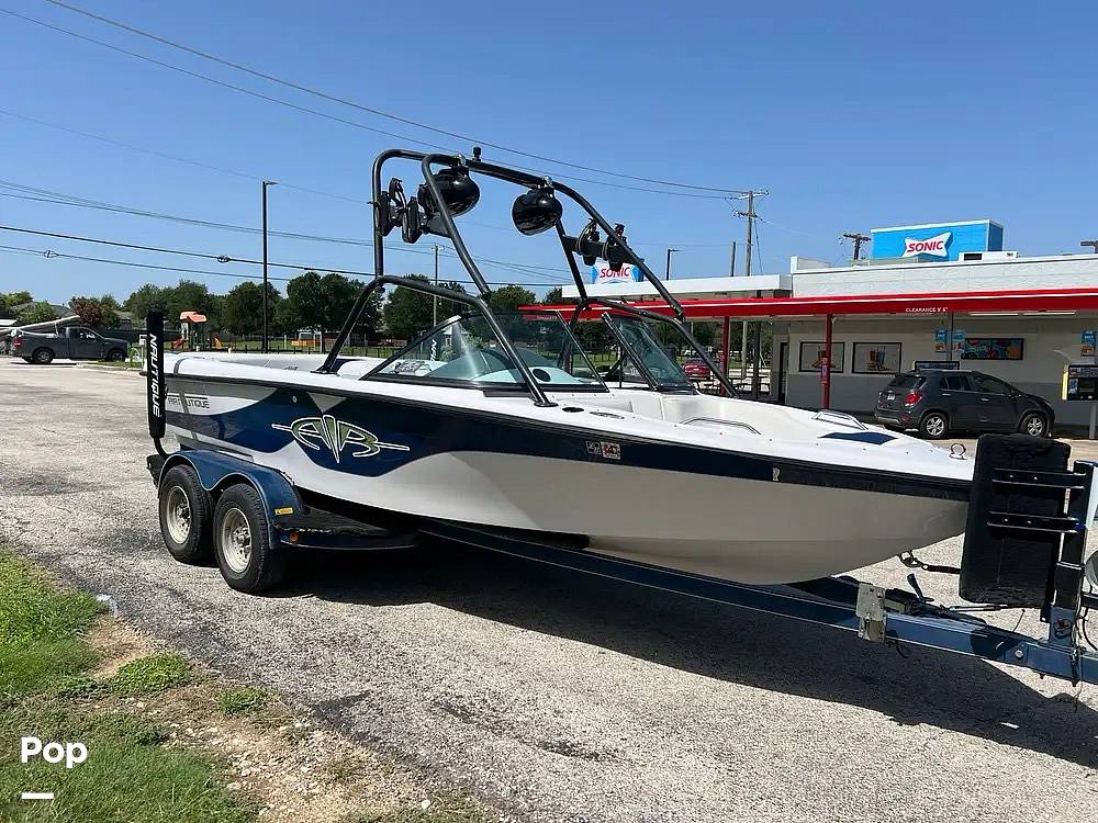 Slide: The Image of Correct Craft Pro Air Nautique 2001 - 15659355
