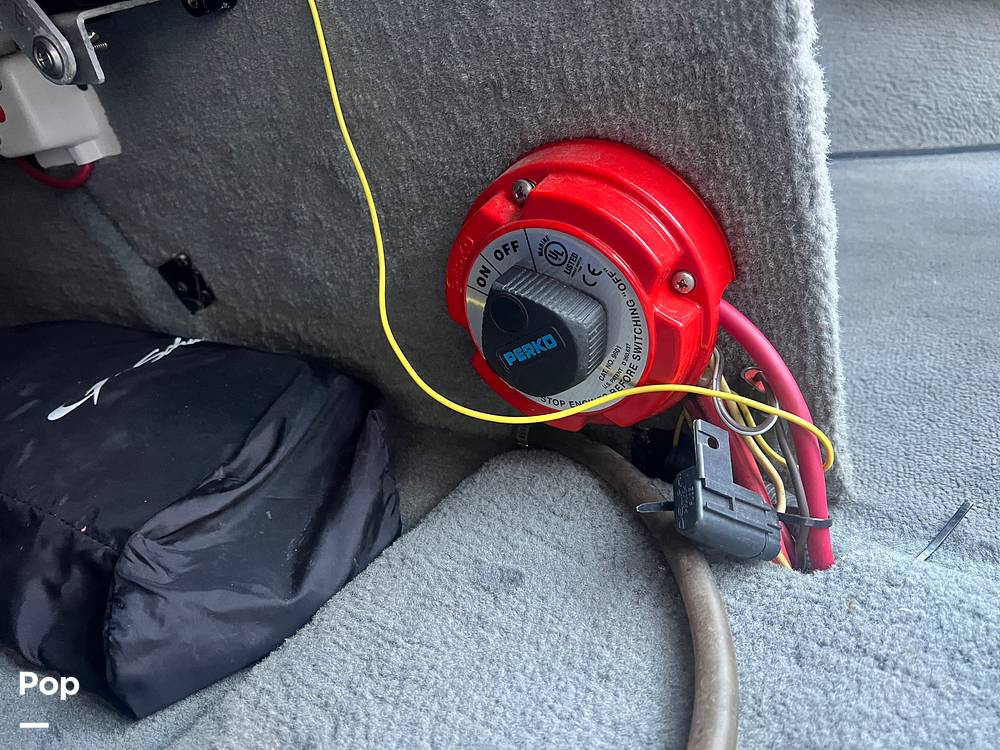 Slide: The Image of Battery Switch - 15048713