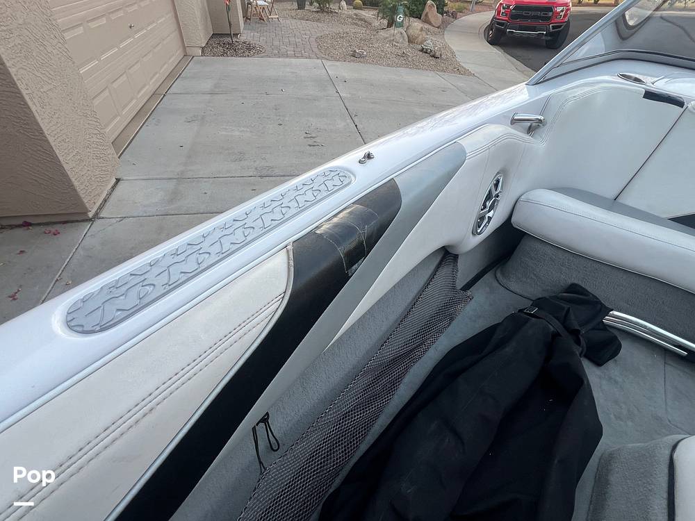 Slide: The Image of Correct Craft Ski Nautique 196 2008 - 15048732