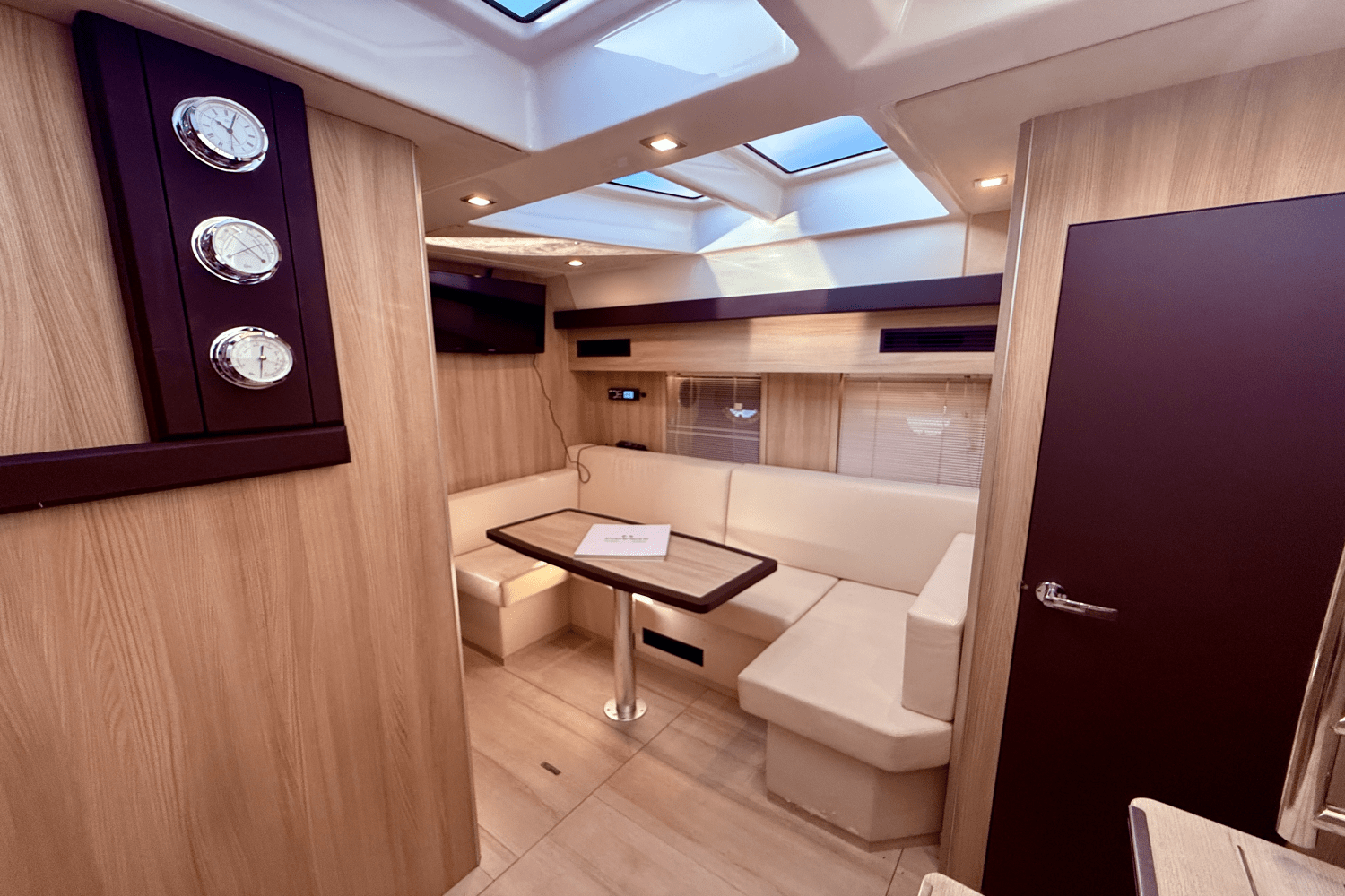 Slide: The Image of Cranchi M44 HT 2016 - 43