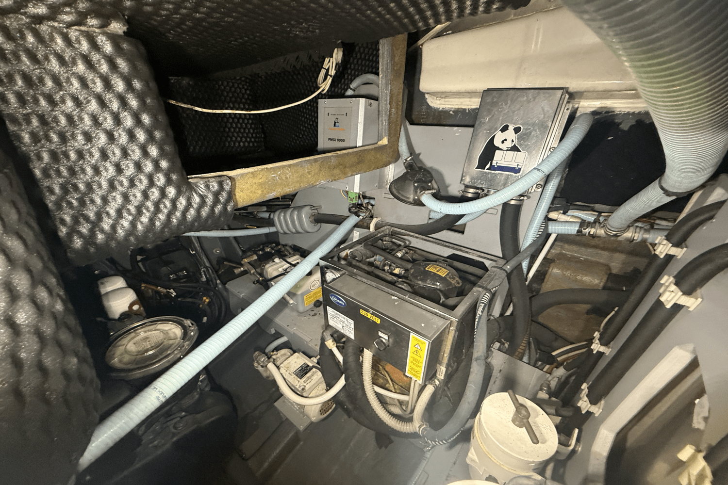 Slide: The Image of Cranchi M44 HT 2016 - 62