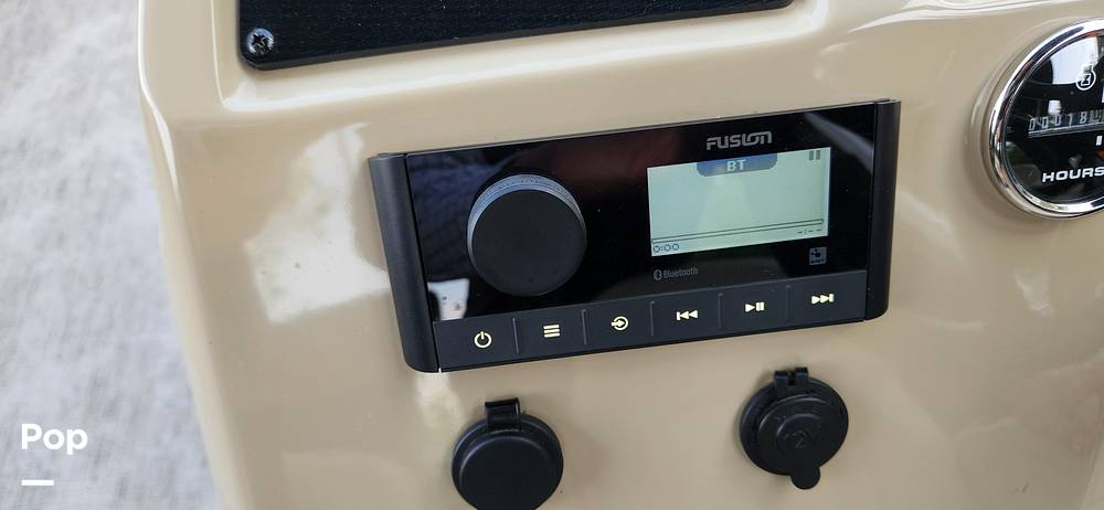 Slide: The Image of Crest 200 Classic CPT 2022 - 15398680